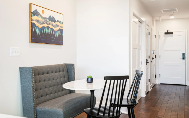 Park View Suite 201 , Asheville