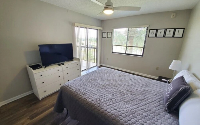 Ocean Village Club B34