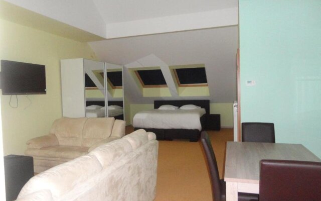 Hotel Aux Beaux Rivages En Gaume