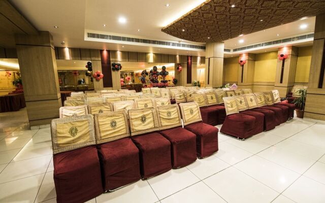 FabHotel Royal CM Bani Park