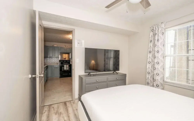 Arkstone Retreat 2 - 4 minutes from the Ark!
