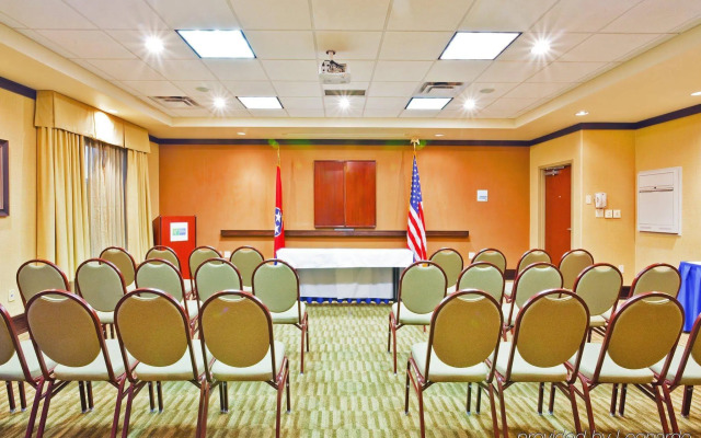 Holiday Inn Express Hotel Ooltewah Springs-Chattanooga by IHG