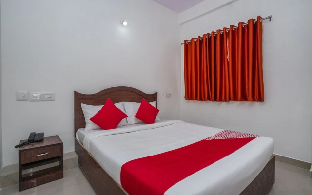 Oyo 30686 G K Residency