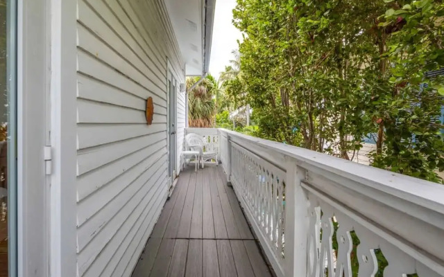 Sunnyside Up by Brightwild Pool Parking