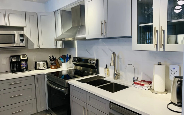 Luxurious One Bedroom Suite WindTower