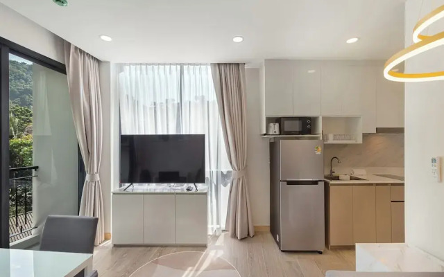 One bedroom Palmetto Condo Karon A 607