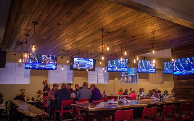 Holiday Inn Omaha Downtown - Waterpark by IHG