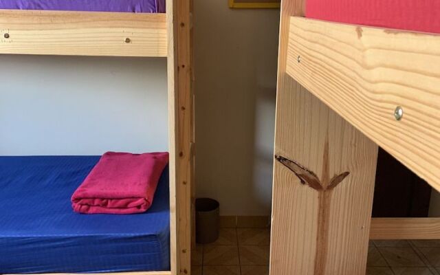 Nações Unidas Hostel