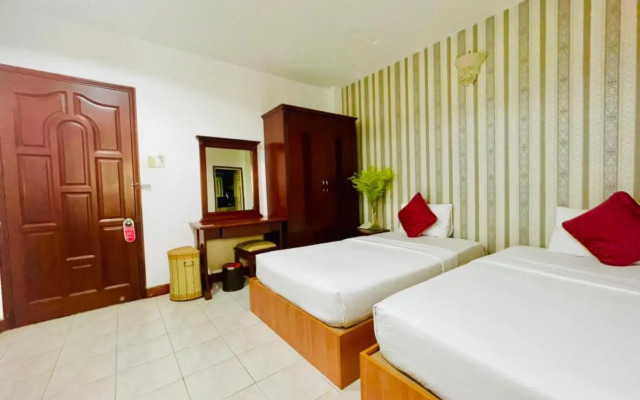 Gold Hotel Saigon