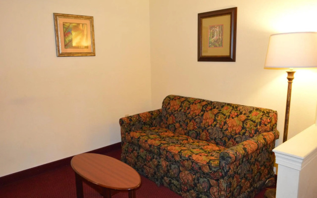 Opal Hotel & Suites