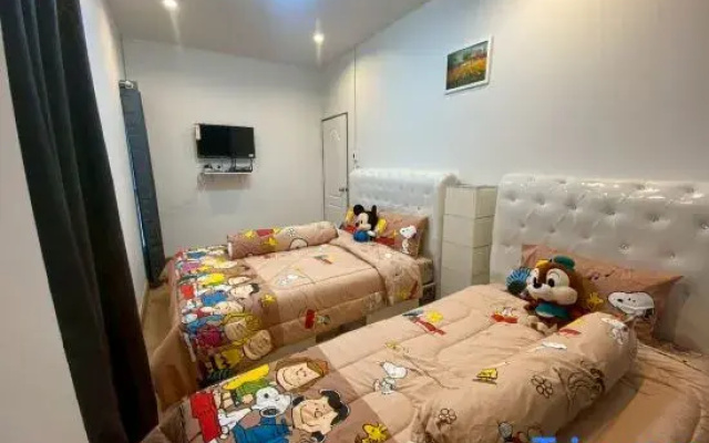 NB Bangsaen House@KL8  pool villa