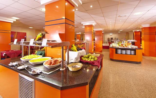 MLL Caribbean Bay Hotel
