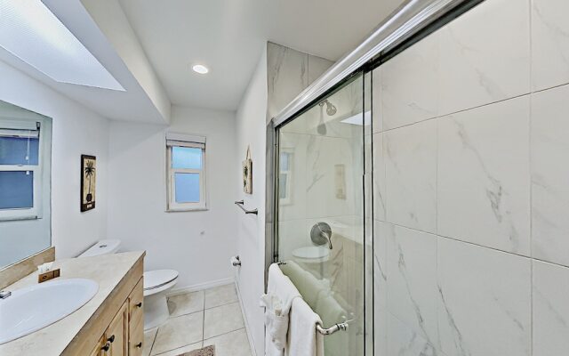 2983Binn 3 Bedroom Duplex