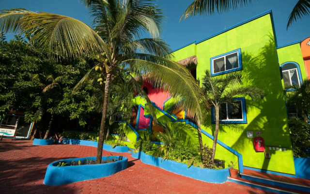 Del Sol Beachfront Hotel and Condos