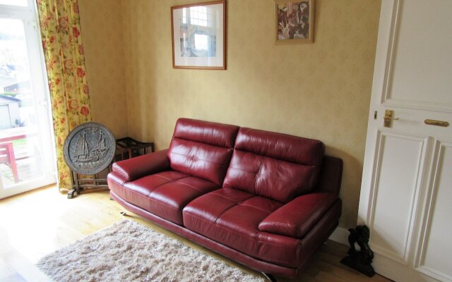 The Knowe Guest House