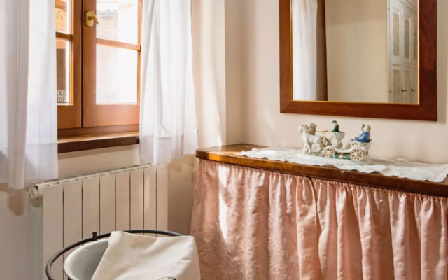 Hillside pretty Home 37553