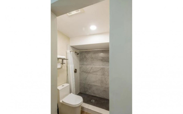 Exclusivo Inn by OYO Grand Prairie, TX