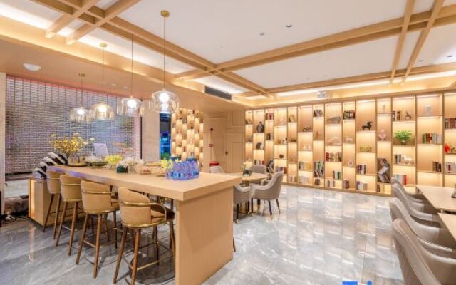 Ousika International Hotel (Dongguan Huangjiang Woerma Tianhong Mall)