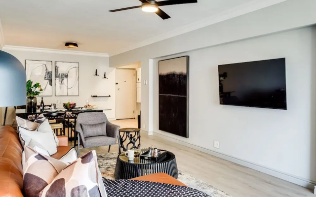 Cape Towns Charming Seaside Avaya Apartment
