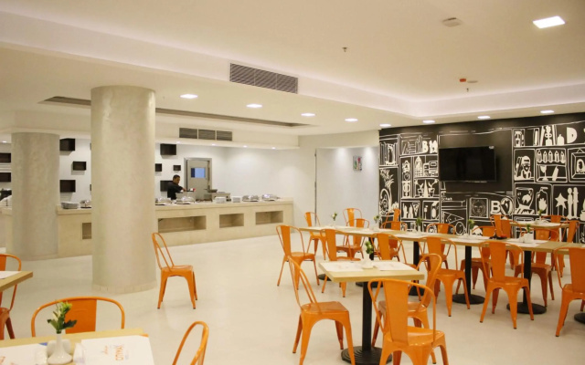 Отель Gloria Aqua Park Hotel