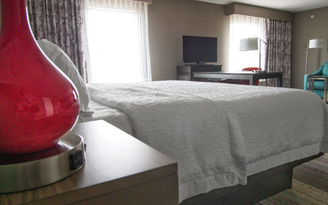 Hampton Inn & Suites Moore