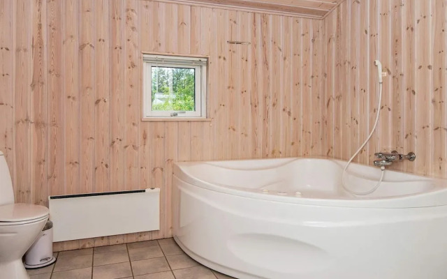 6 Person Holiday Home in Ebeltoft