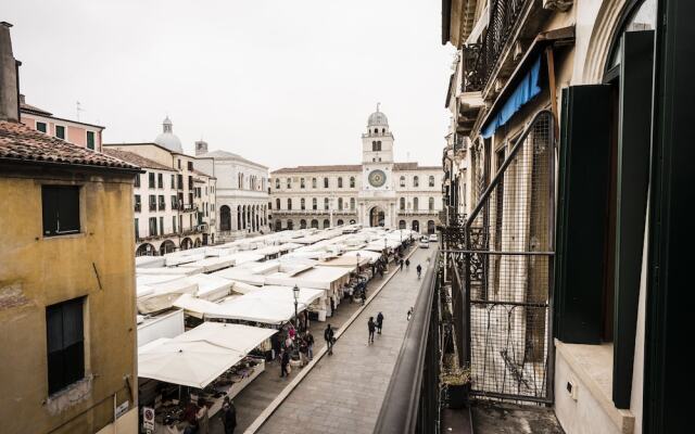 MyPlace Piazze di Padova Apartments - Piazza Dei Signori & Piazza della Frutta