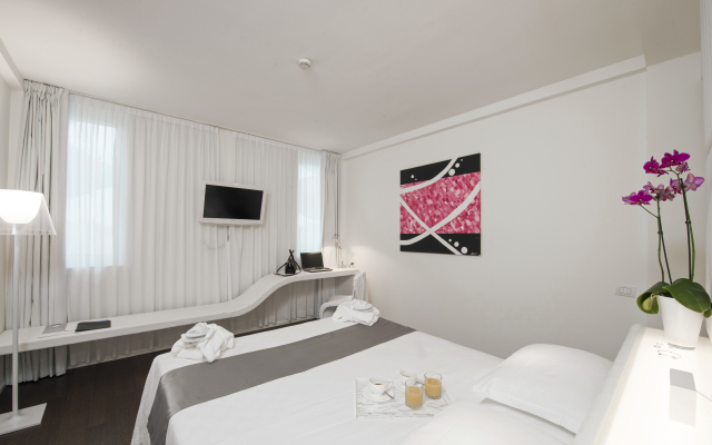 MO.OM Hotel