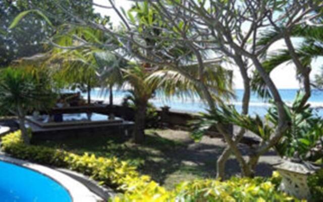 Coral Bay Bungalows Amed Bali