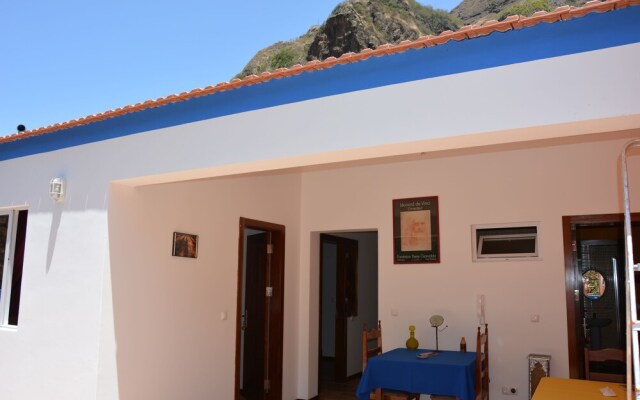 Chez Hujo