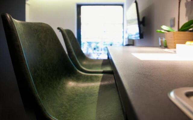 TONI'S STUDIO for couples near ACROPOLIS Museum
