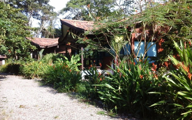 Kenaki Lodge