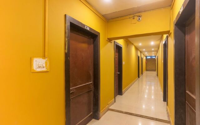 OYO 48884 Hotel Trishakti