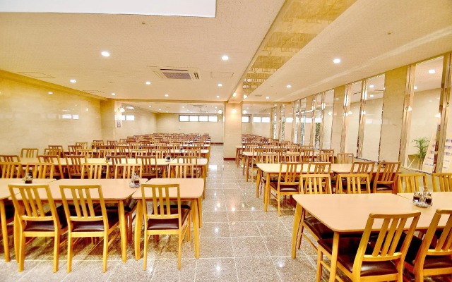 Kyoto Universal Hotel Karasuma
