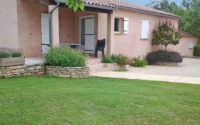 Cozy Villa in Saint-Victor-de-Malcap with Swimming Pool
