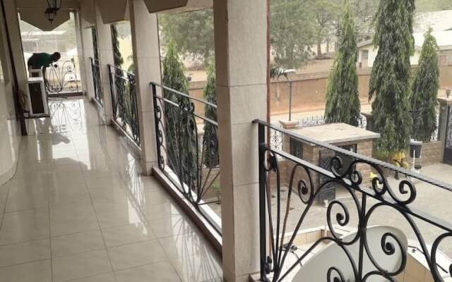 New Town Palace Hotel