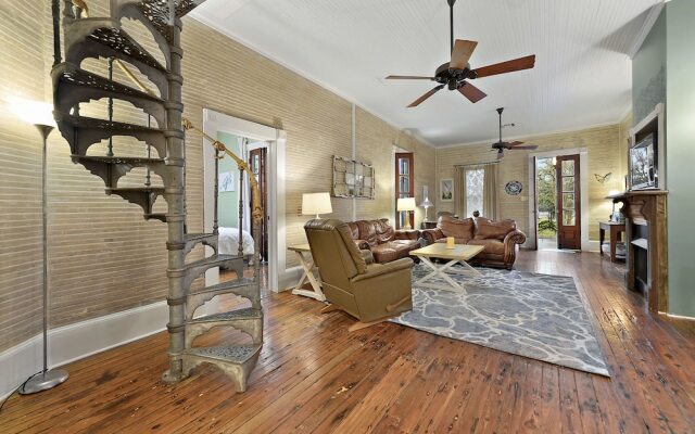 Carroll House Cottages