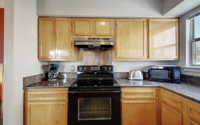 AustinStays 2 Bedroom Downtown Suite