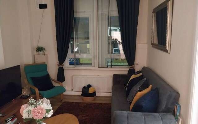 Leeds Cosy,1br Apt, Garden & Free Parking