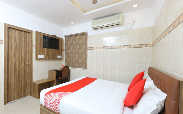 OYO 11437 GMT Centre