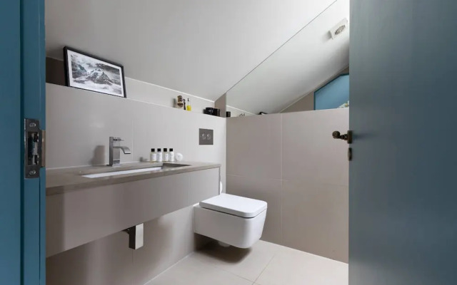 Brewster Gardens IV by Onefinestay