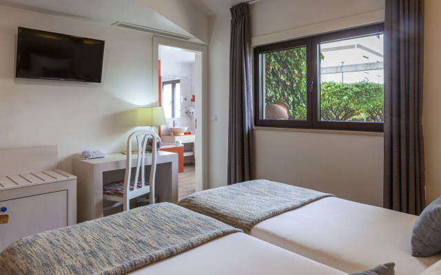 Boutique Hotel Casa do Outeiro - Arts & Crafts