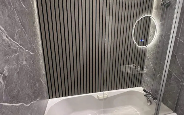 2br-sleeps4-freeparking-wifi-smarttvs