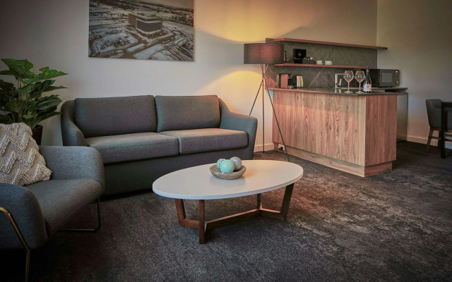 The Remington Orange – Guest Rooms – Orange