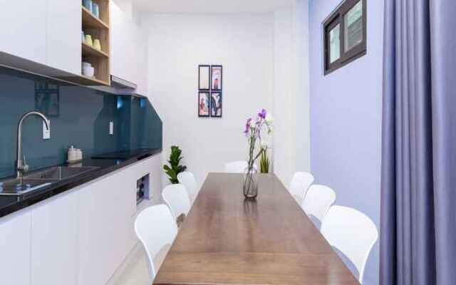 Cozrum Homes Charming Corner