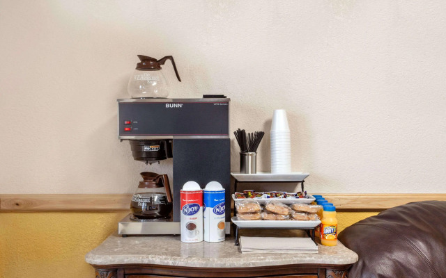 Knights Inn Wildersville