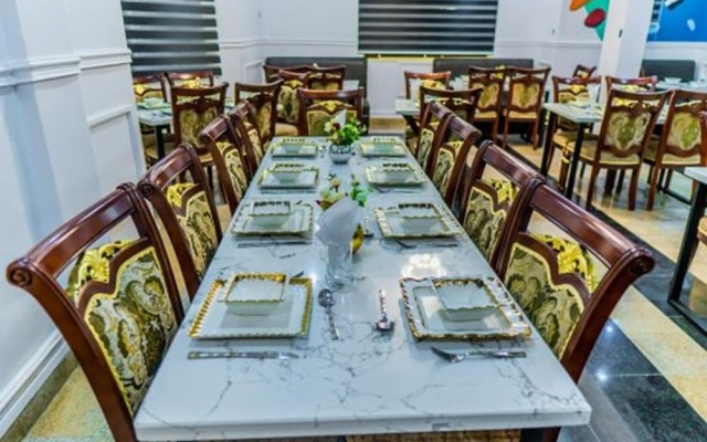 Gallani Suites Hotel