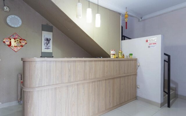 RedDoorz Plus near Lippo Cikarang Mall