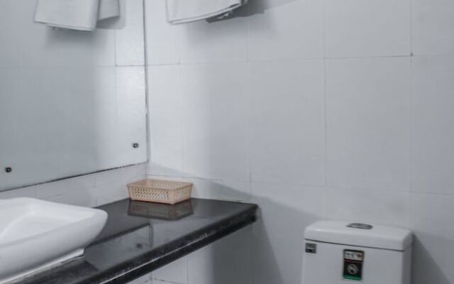 OYO 15715 Royal AR RESIDENCY