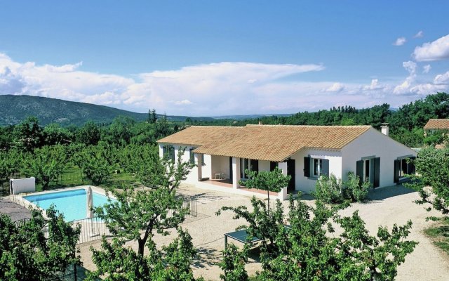 Tastefully Furnished Villa With Fenced Private Pool, 9 Km From Vaison La Romaine
